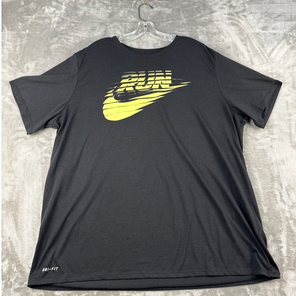 Nike T-Shirt Mens XXL Dri-Fit Athletic Cut Black Run Graphic EUC